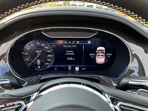 Used 2023 Bentley Continental GT V8 image 20