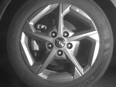 Used 2025 Kia K4 LXS image 12