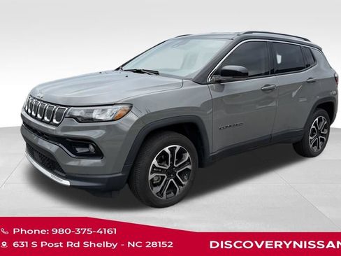 Used 2022 Jeep Compass Limited AWD/4WD image 4