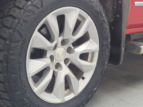 Used 2018 Chevrolet Silverado 1500 LTZ w/ Sport Package AWD/4WD image 31