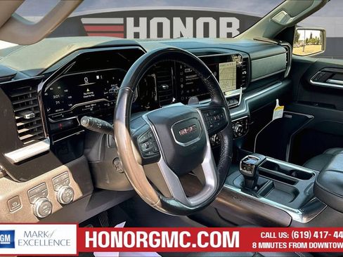 Used 2023 GMC Sierra 1500 SLT w/ SLT Premium Package AWD/4WD image 18