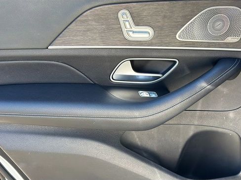 Used 2022 Mercedes-Benz GLE 350 4MATIC w/ 3rd Row Seat Package image 24