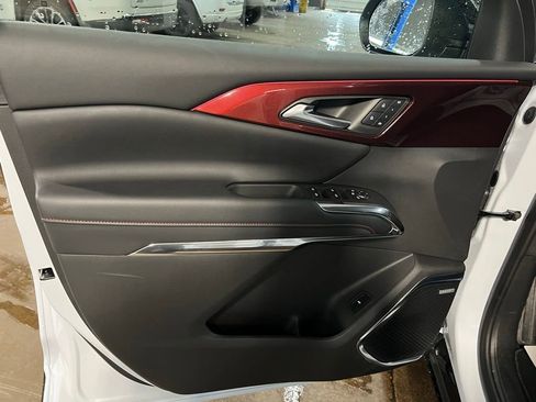 New 2026 Chevrolet Traverse RS image 27