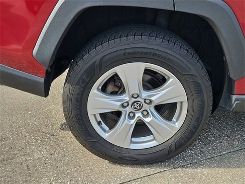 Used 2020 Toyota RAV4 Limited image 5