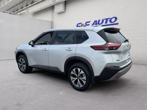 Used 2023 Nissan Rogue SV AWD/4WD image 3