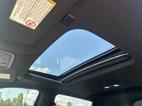 Certified 2022 Chevrolet Silverado 2500 High Country w/ Technology Package AWD/4WD image 20