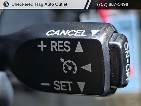 Used 2013 Toyota Tacoma PreRunner image 28