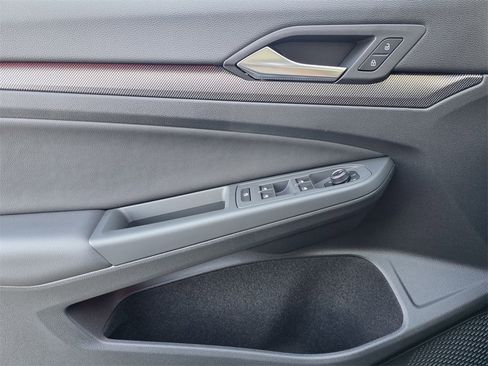 New 2026 Volkswagen Golf image 17