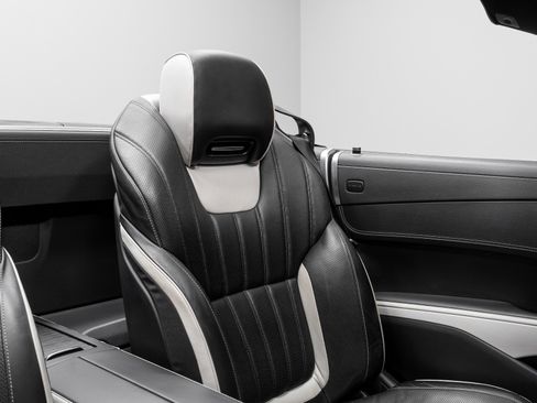 Used 2015 Mercedes-Benz SL 550 SL 550 image 18