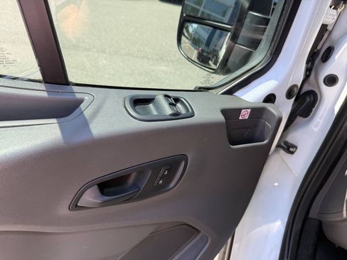 Used 2020 Ford Transit 250 Medium Roof AWD w/ Load Area Protection Package image 16