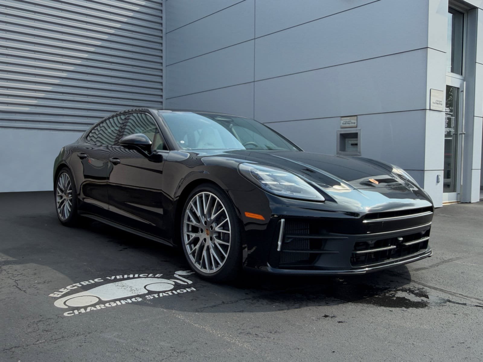 New 2026 Porsche Panamera 4 AWD/4WD image 7