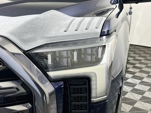 Used 2022 Toyota Tundra Platinum w/ Advanced Package AWD/4WD image 11