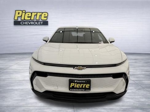 New 2026 Chevrolet Equinox EV LT image 8