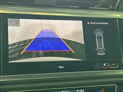 New 2025 Audi Q3 2.0T Premium image 18