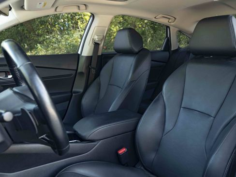 Used 2025 Honda Accord EX-L image 17