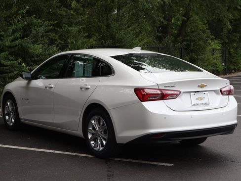 Certified 2019 Chevrolet Malibu LT w/ Driver Confidence Package II FWD image 7