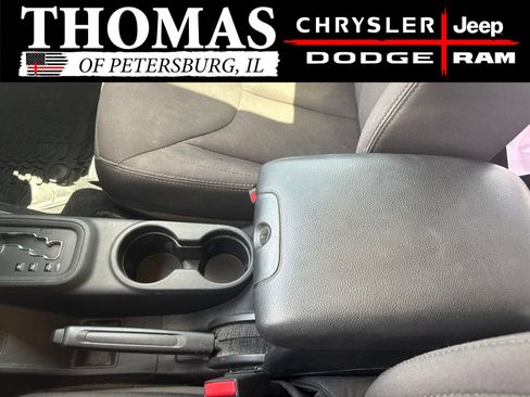 Used 2015 Jeep Wrangler Sport AWD/4WD image 21