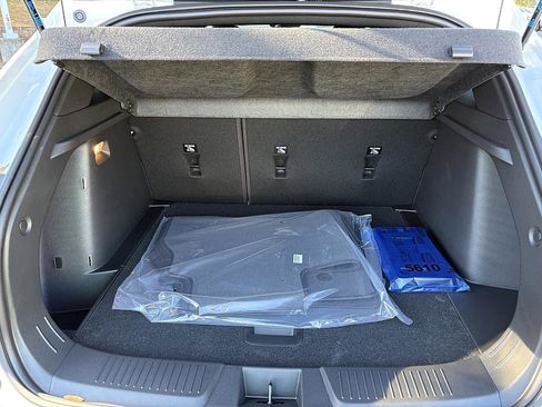 New 2026 Chevrolet Trax RS w/ Sunroof Package image 11