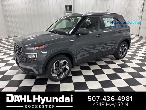 Used 2026 Hyundai Venue SEL FWD image 1