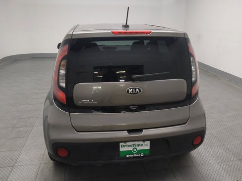Used 2019 Kia Soul FWD image 6