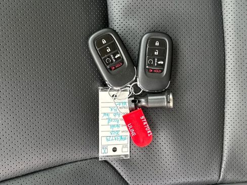 Certified 2023 Honda Accord Touring image 28