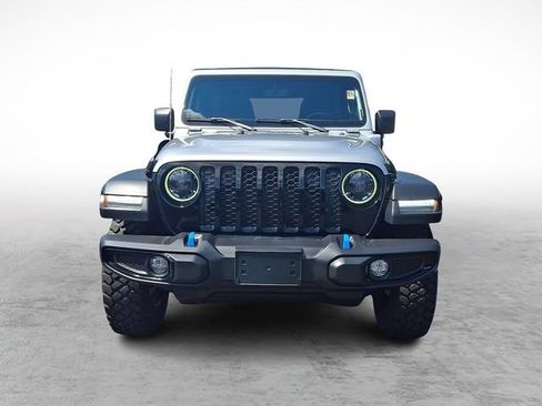 Used 2023 Jeep Wrangler Unlimited w/ Cold Weather Group AWD/4WD image 2