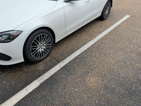 Used 2024 Mercedes-Benz C 300 Sedan image 4