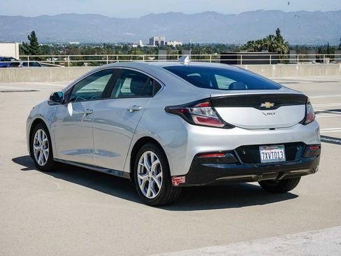 Used 2017 Chevrolet Volt Premier w/ Driver Confidence II Package image 2