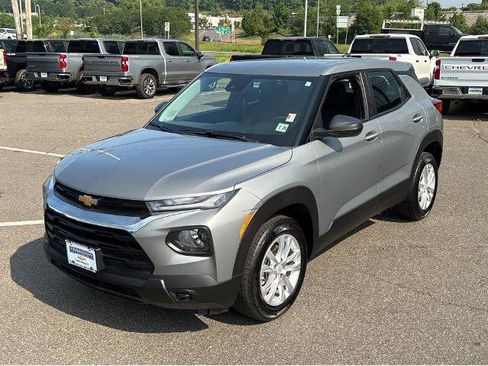 Used 2023 Chevrolet TrailBlazer LS AWD/4WD image 26