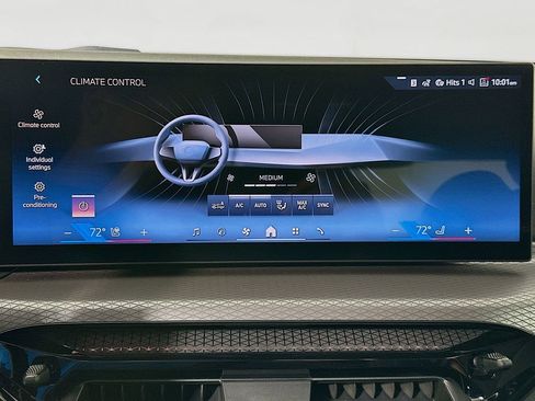New 2026 BMW 330i Sedan RWD image 14