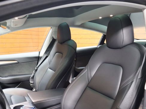 Used 2023 Tesla Model 3 Standard Range image 57