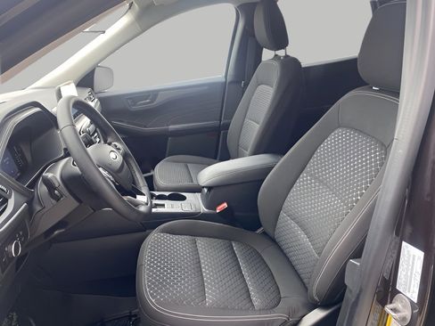 Used 2023 Ford Escape Active image 9