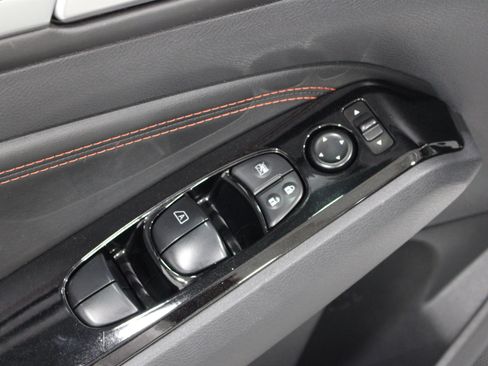 Used 2023 Nissan Altima 2.5 SR FWD image 7