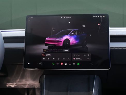 Used 2026 Tesla Model Y Long Range RWD image 35