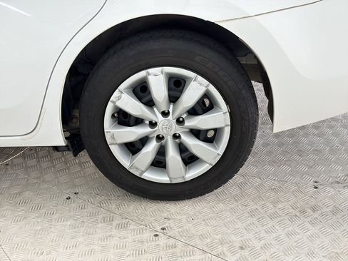 Used 2016 Toyota Corolla LE FWD image 11