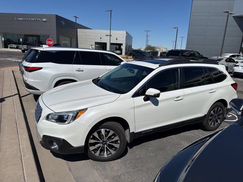 Used 2017 Subaru Outback 2.5i Limited w/ Popular Package #5 AWD/4WD image 2
