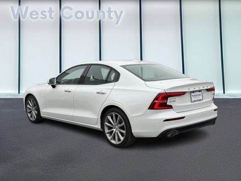 Used 2021 Volvo S60 T6 Momentum w/ Protection Package Premier image 7