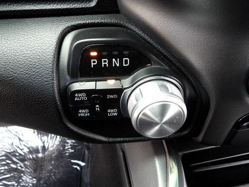 Used 2020 RAM 1500 Sport image 30