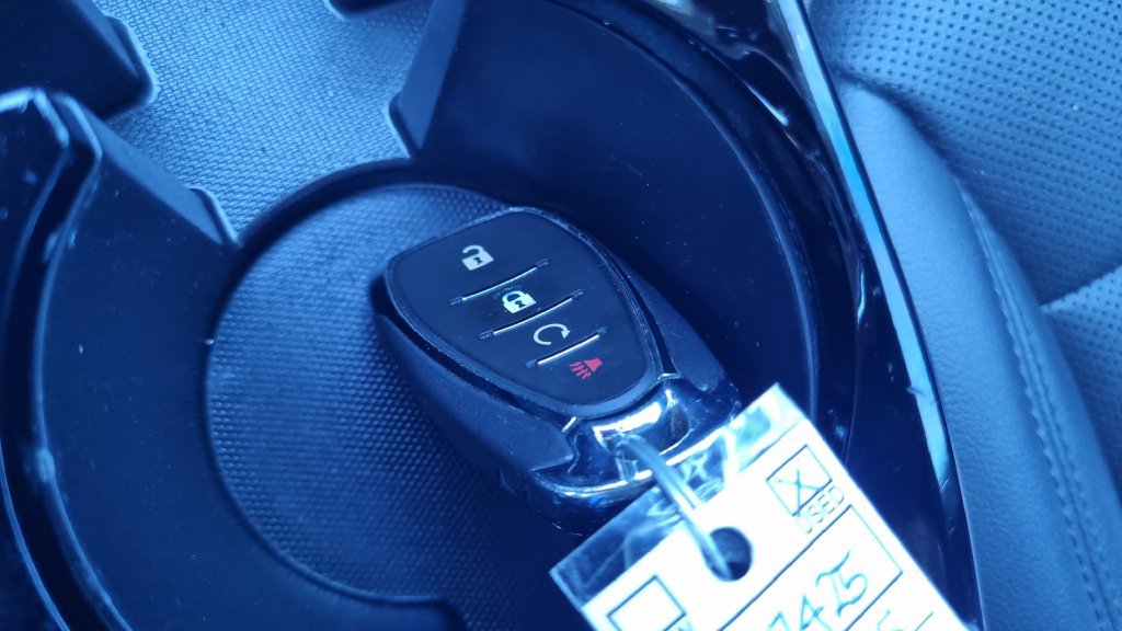 Used 2025 Chevrolet Trax ACTIV w/ Driver Confidence Package FWD image 24