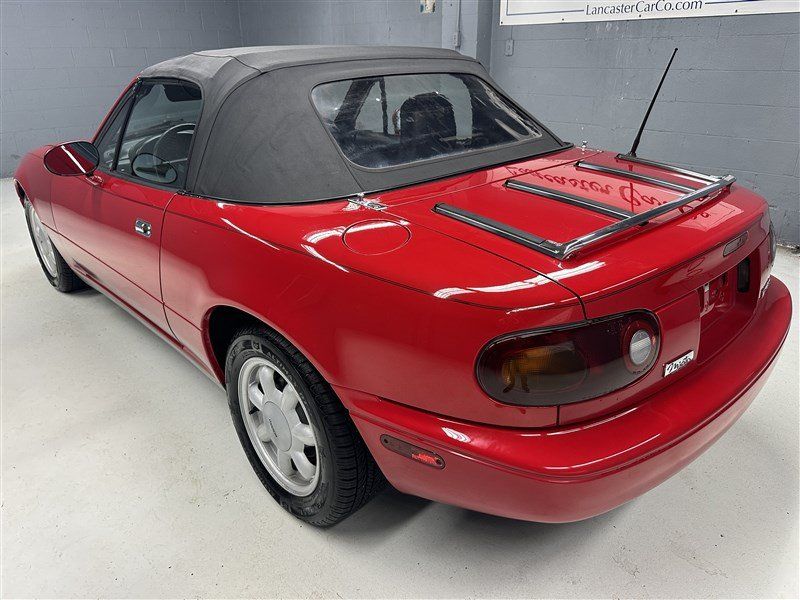 Used 1990 MAZDA MX-5 Miata RWD image 12