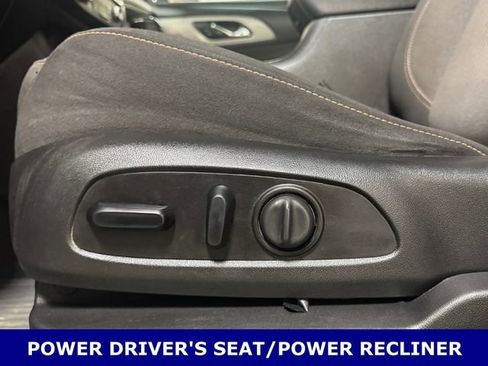 Used 2019 Chevrolet Traverse LT image 15