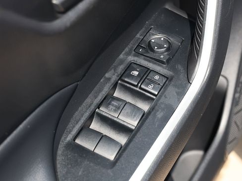 Used 2024 Toyota RAV4 LE AWD/4WD image 26