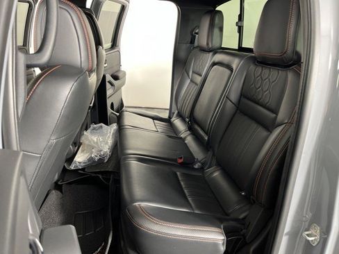 Used 2023 Nissan Frontier PRO-4X w/ Pro-4X Premium Package AWD/4WD image 37