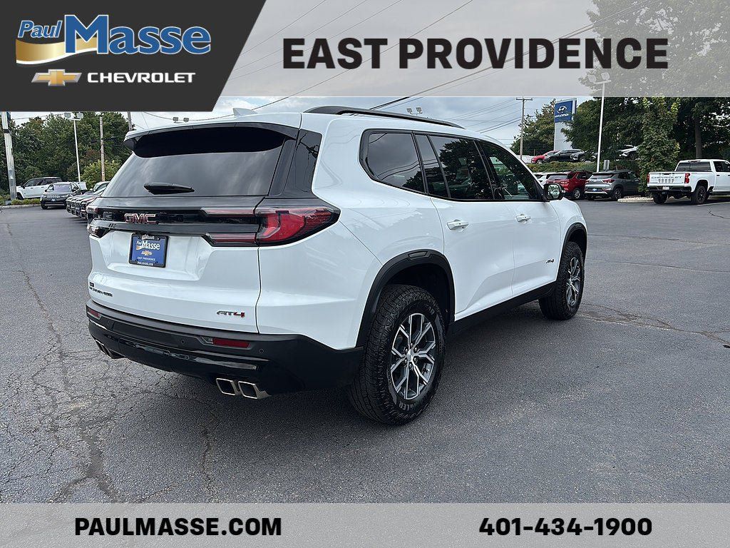 Used 2025 GMC Acadia AT4 w/ Luxury Package AWD/4WD image 7