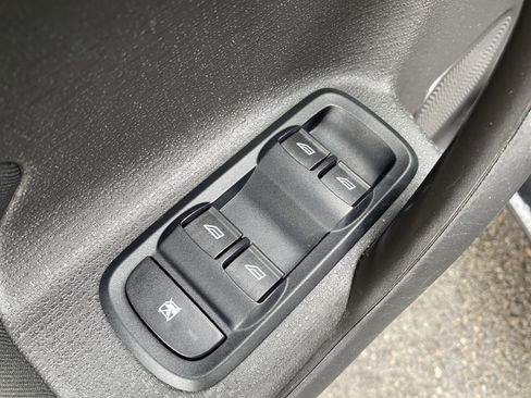 Used 2014 Ford Fiesta SE image 18