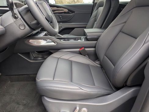 New 2026 Lincoln Nautilus Premier image 16