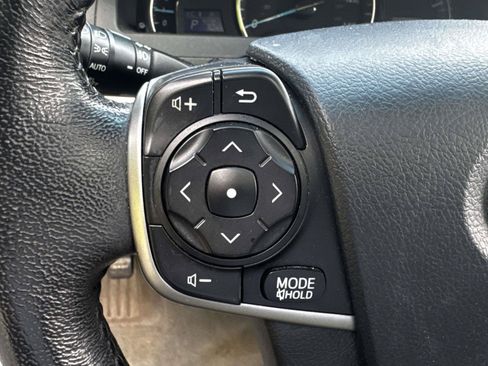 Used 2012 Toyota Camry XLE FWD image 20