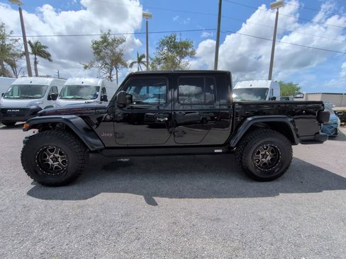 Used 2020 Jeep Gladiator Rubicon AWD/4WD image 8