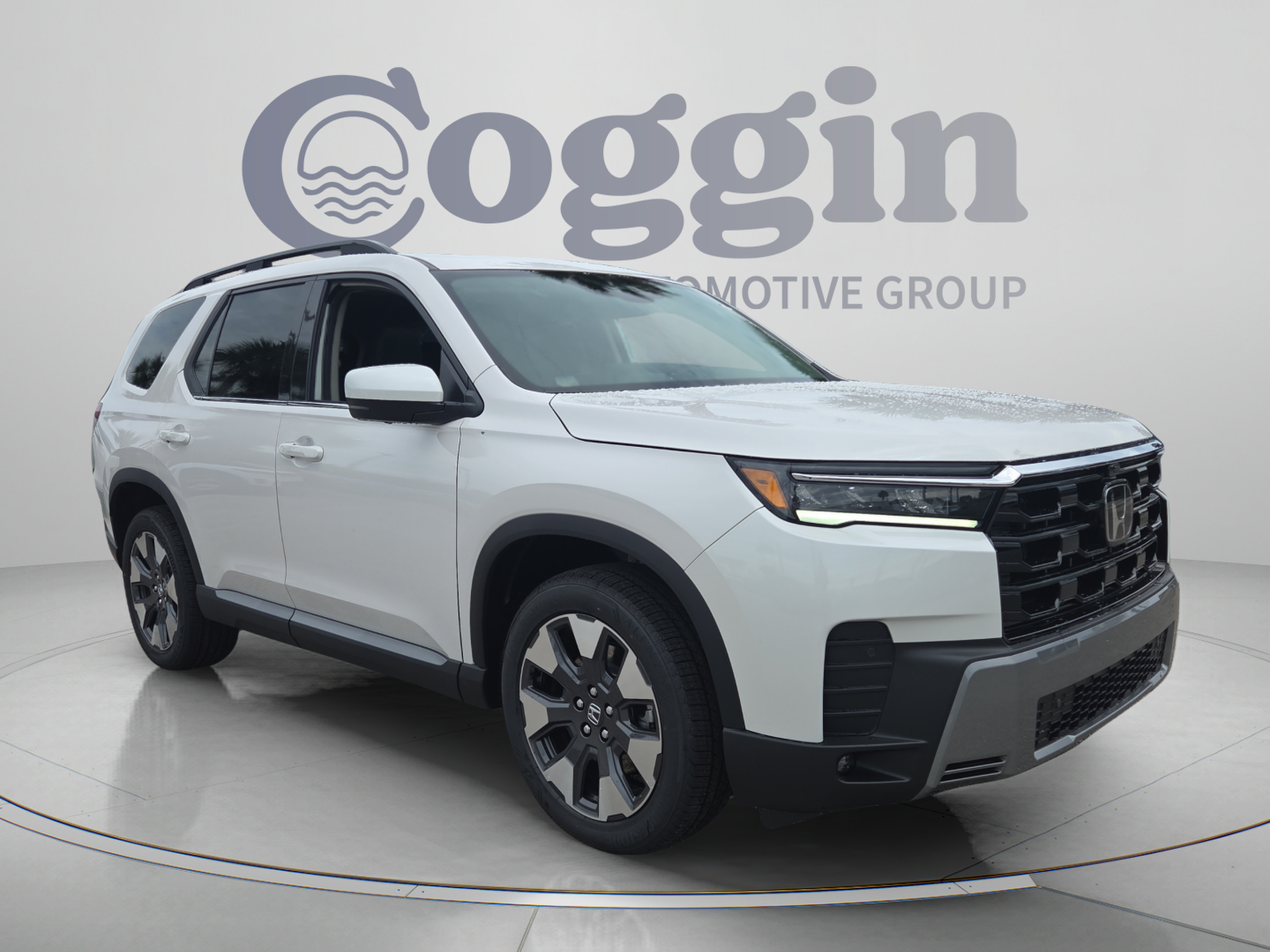 New 2026 Honda Pilot Touring image 7