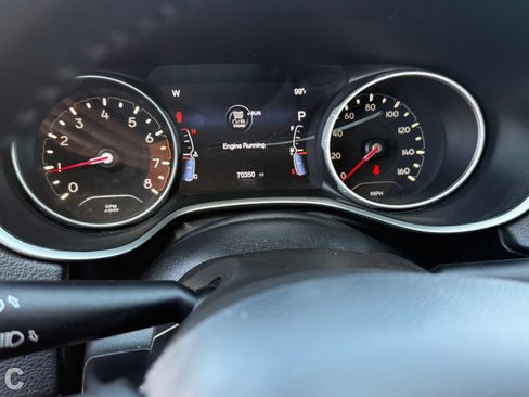 Used 2020 Jeep Compass Latitude FWD image 28